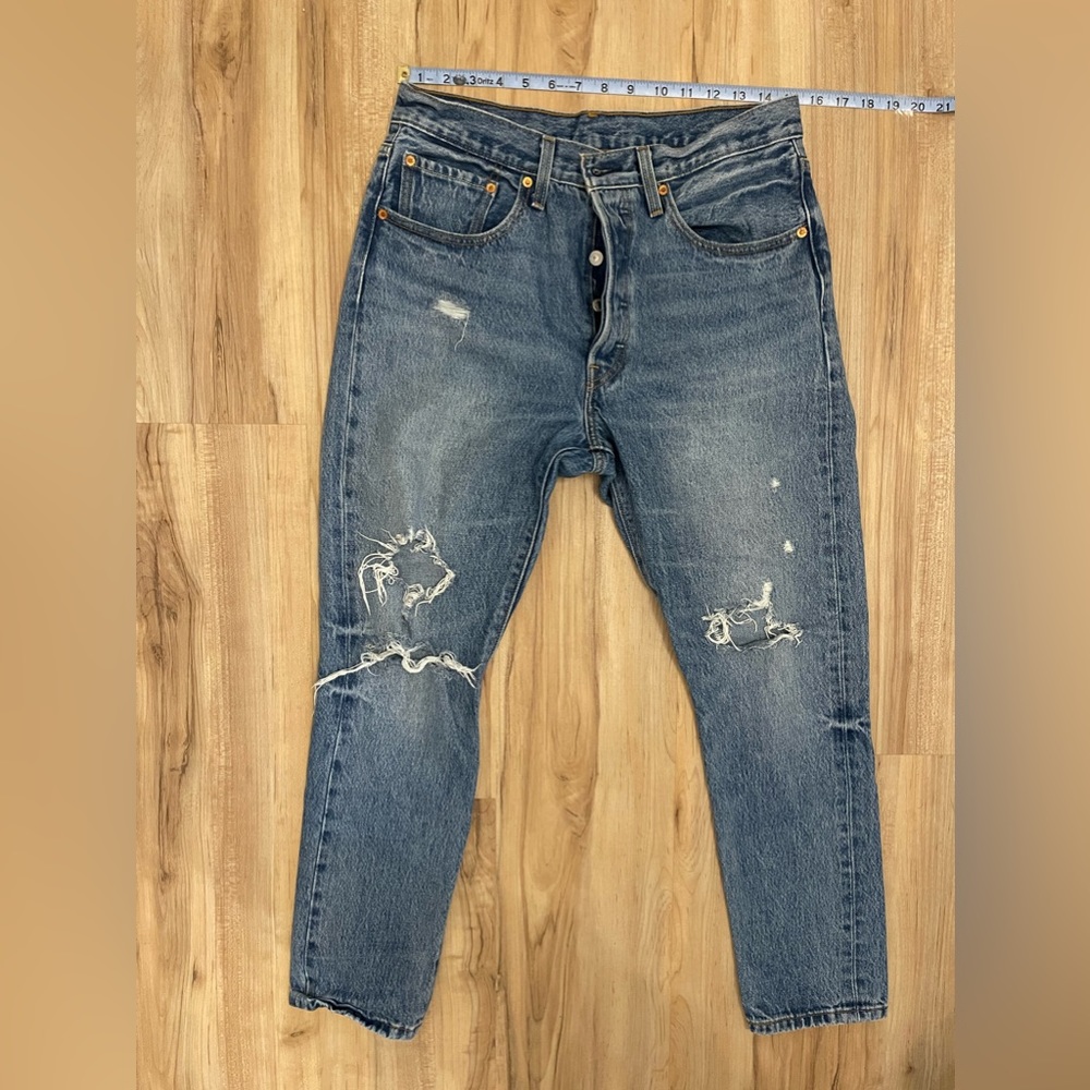 Levi’s 501 skinny distressed